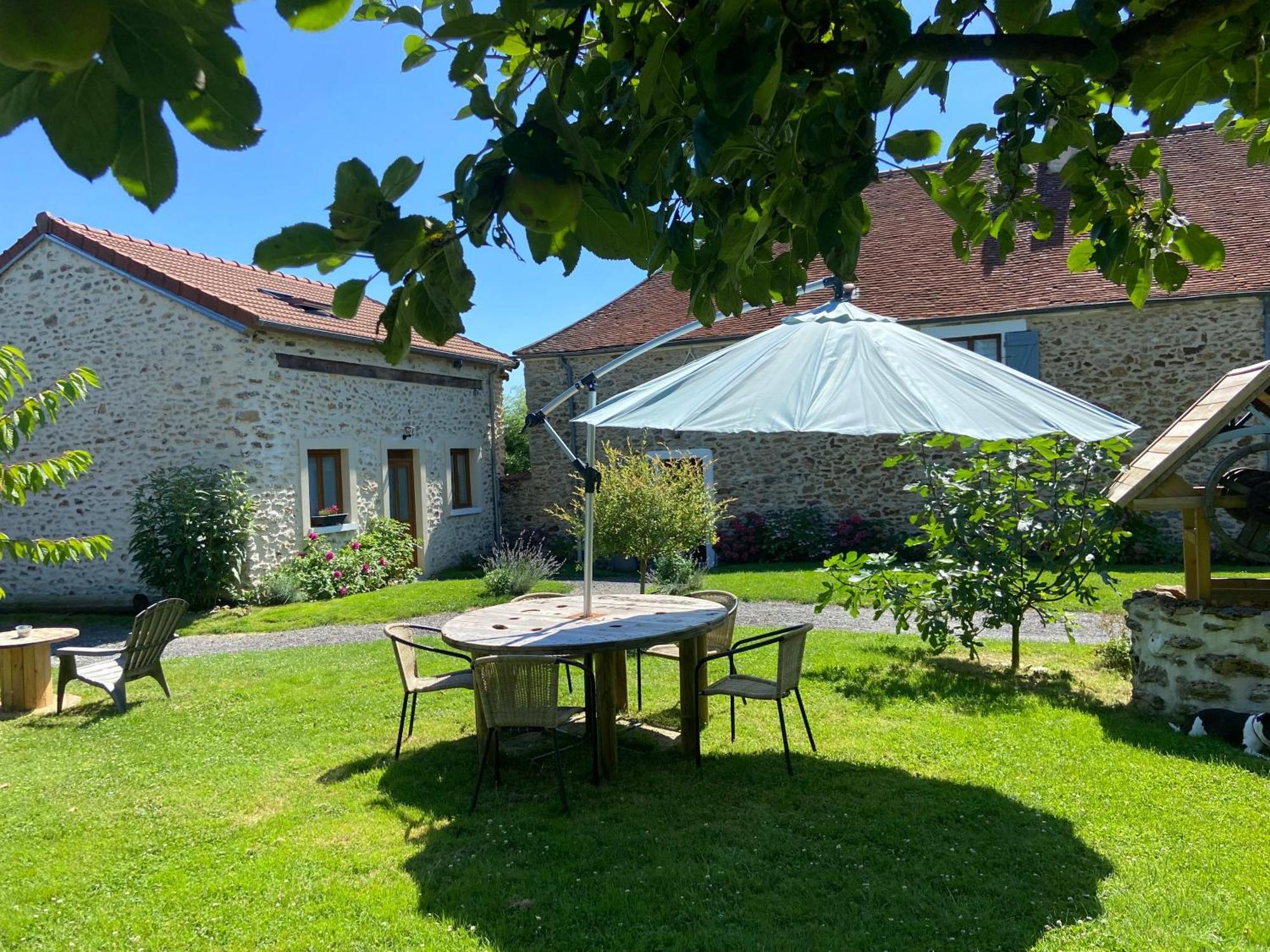 La Petite Maison Dans La Brie Villa Guerard Exterior photo